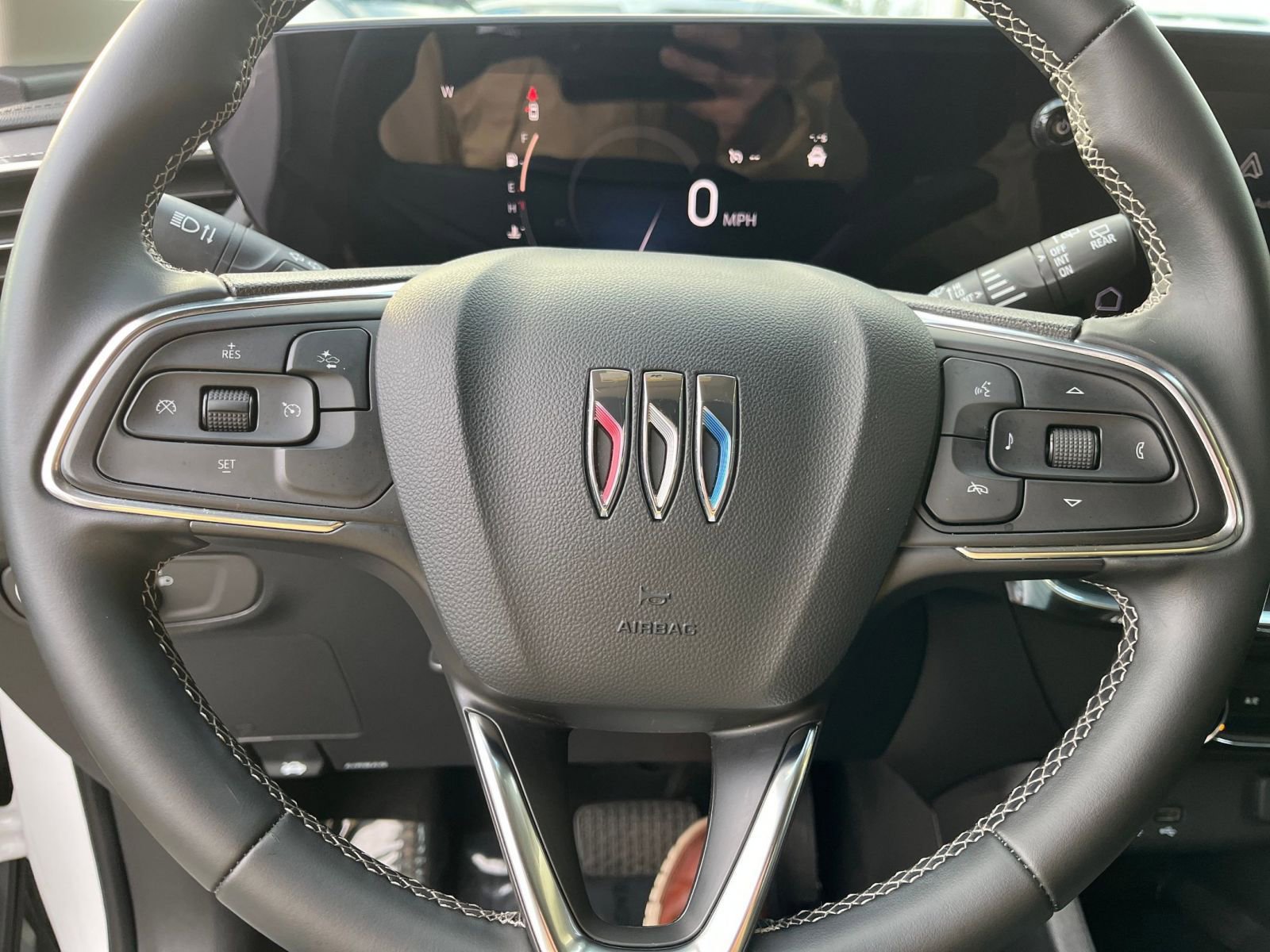 Used 2025 Buick Encore GX Preferred image 29