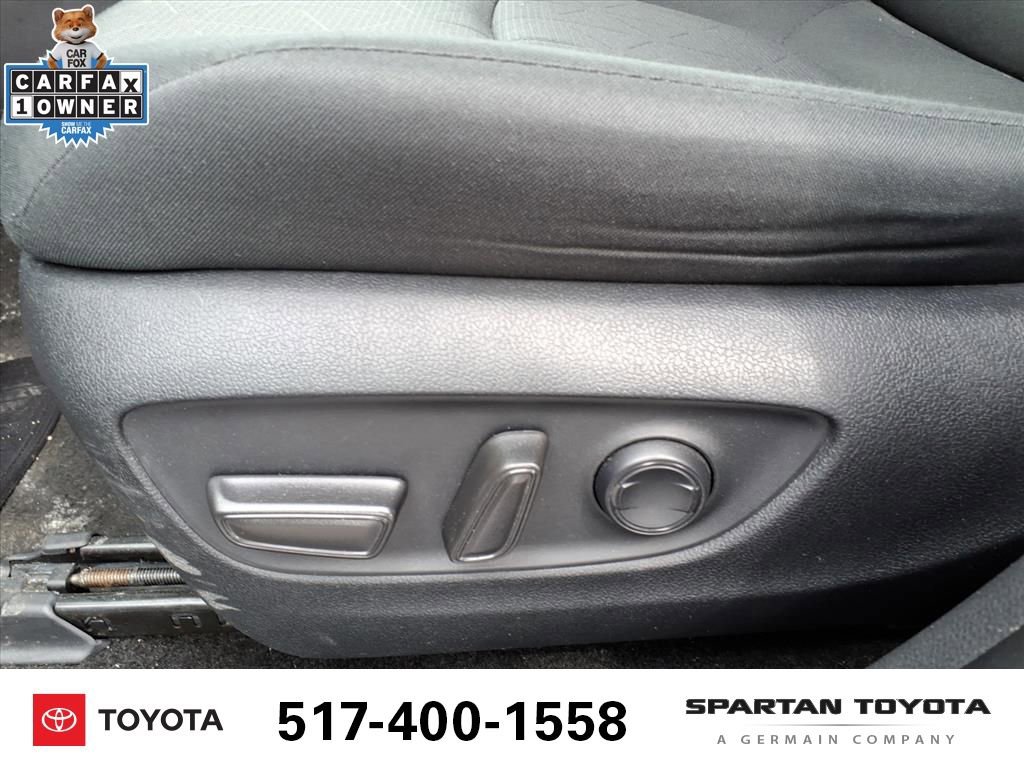 Used 2024 Toyota RAV4 XLE FWD image 14