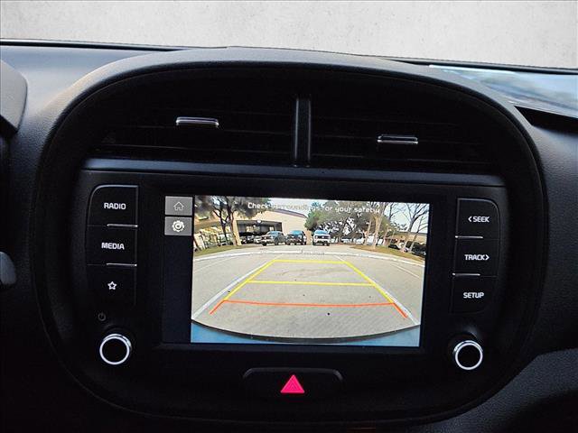 Used 2025 Kia Soul LX w/ LX Technology Package image 13