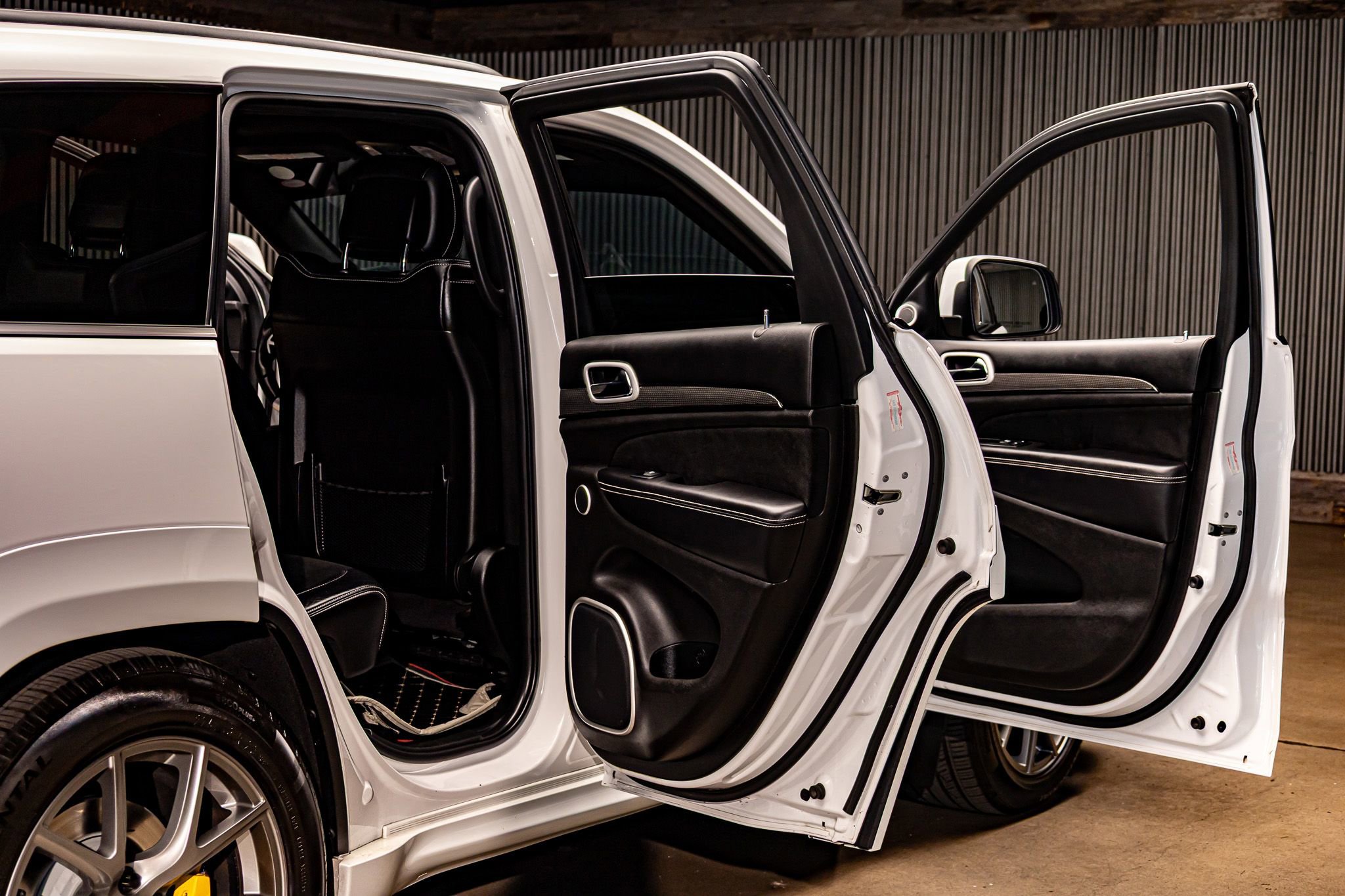 Used 2018 Jeep Grand Cherokee Trackhawk w/ Trailer Tow Group IV image 27