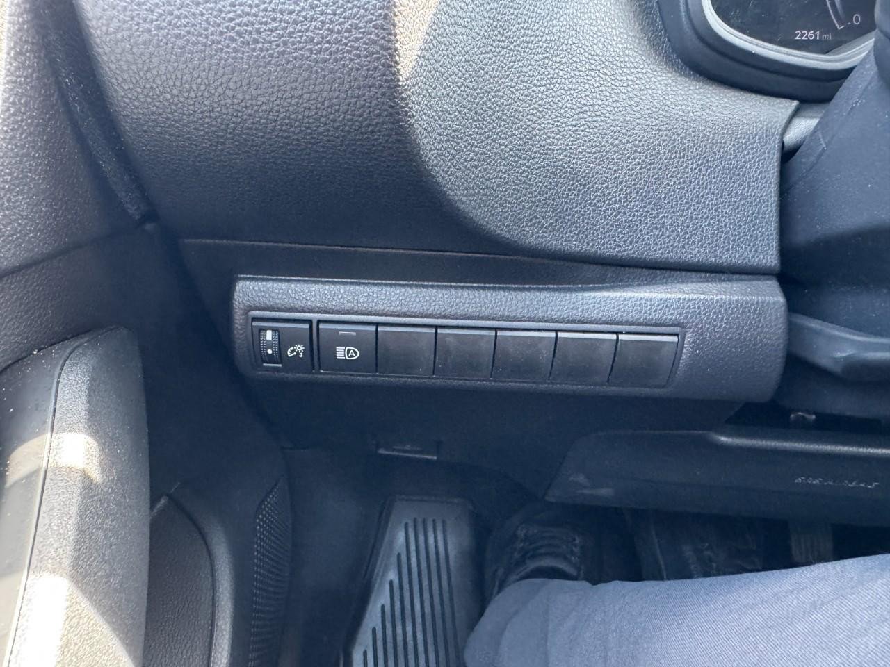 Used 2026 Toyota Corolla LE w/ LE Premium Package image 26