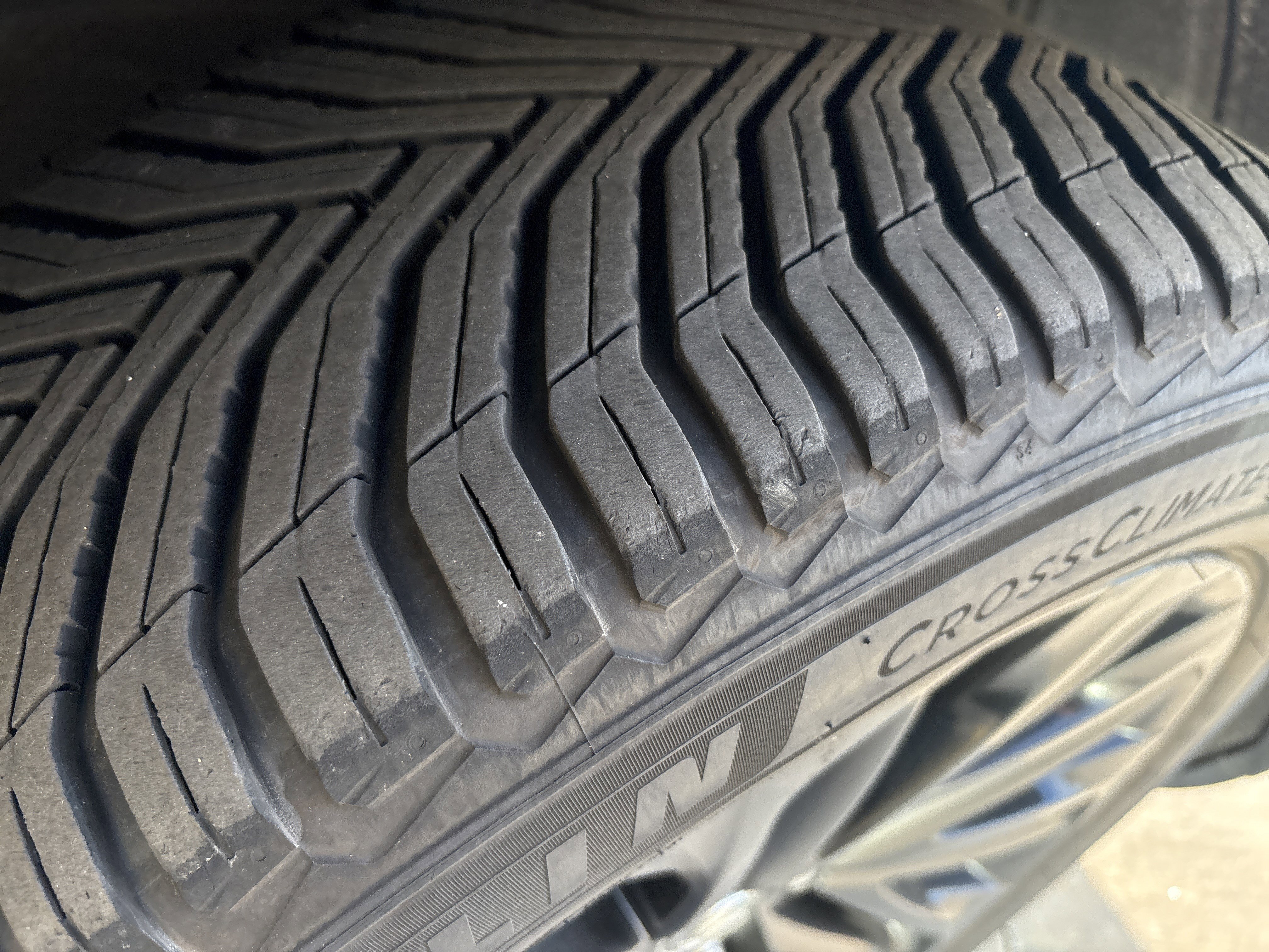 Used 2020 Lexus RX 450h AWD w/ Luxury Package image 14