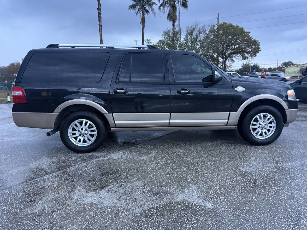 Used 2014 Ford Expedition EL King Ranch RWD image 4
