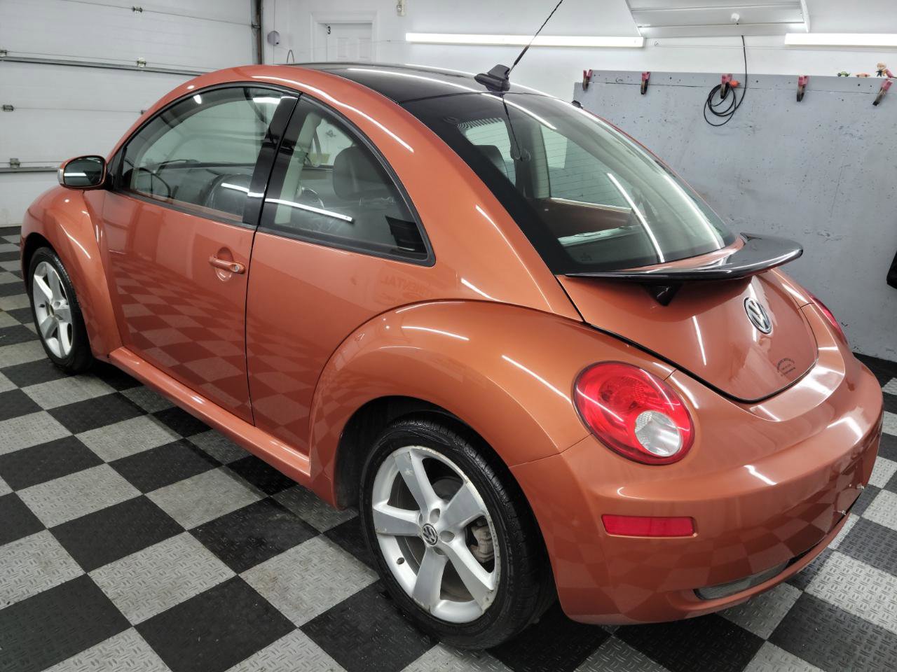 Used 2010 Volkswagen Beetle Red Rock FWD image 3