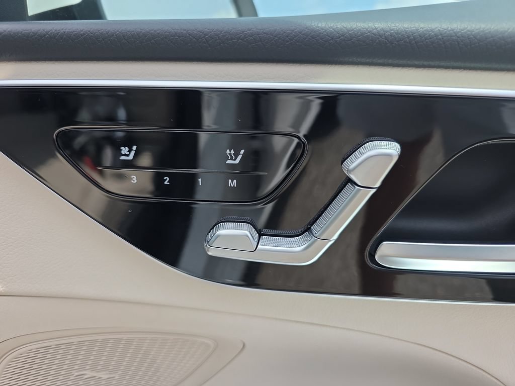 Certified 2024 Mercedes-Benz C 300 Sedan image 17