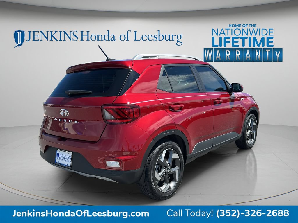 Used 2026 Hyundai Venue SEL FWD image 3