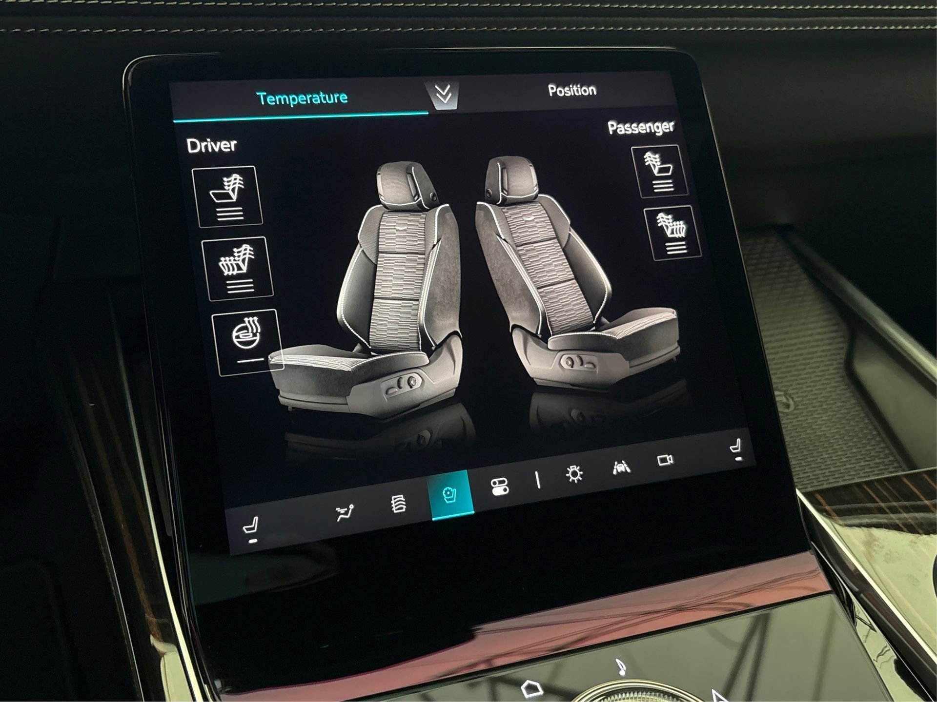 New 2025 Cadillac Escalade ESV Luxury image 32