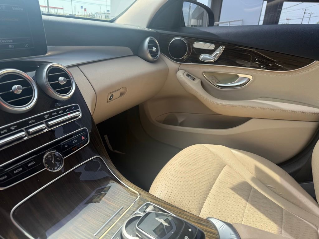 Used 2015 Mercedes-Benz C 300 Sedan image 20