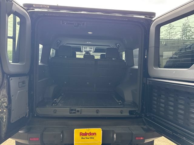 Used 2025 INEOS Grenadier Station Wagon AWD/4WD image 12