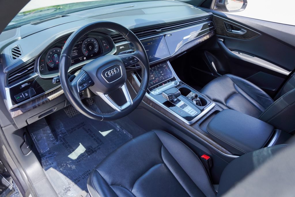 Used 2020 Audi Q8 Prestige w/ Prestige Package AWD/4WD image 18