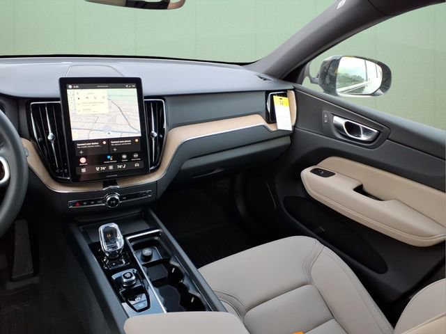 New 2026 Volvo XC60 B5 Plus w/ Protection Package Premier image 12