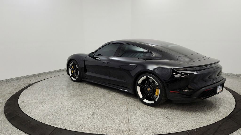 Used 2022 Porsche Taycan Turbo S image 3