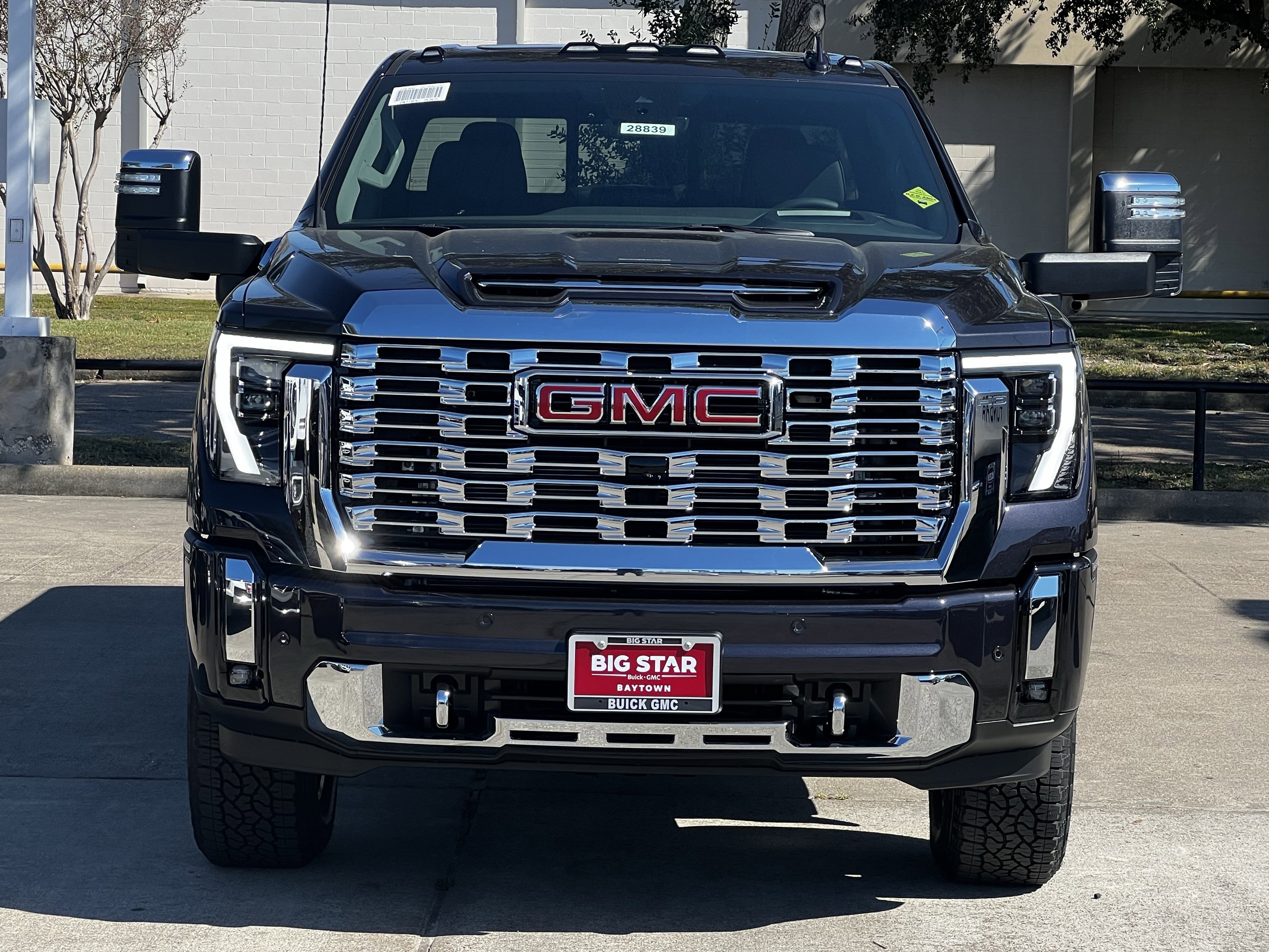 New 2026 GMC Sierra 2500 Denali w/ Denali Reserve Package image 6