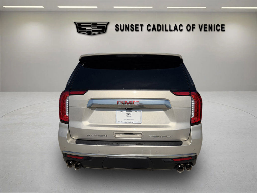 Used 2021 GMC Yukon Denali w/ Denali Premium Package image 4
