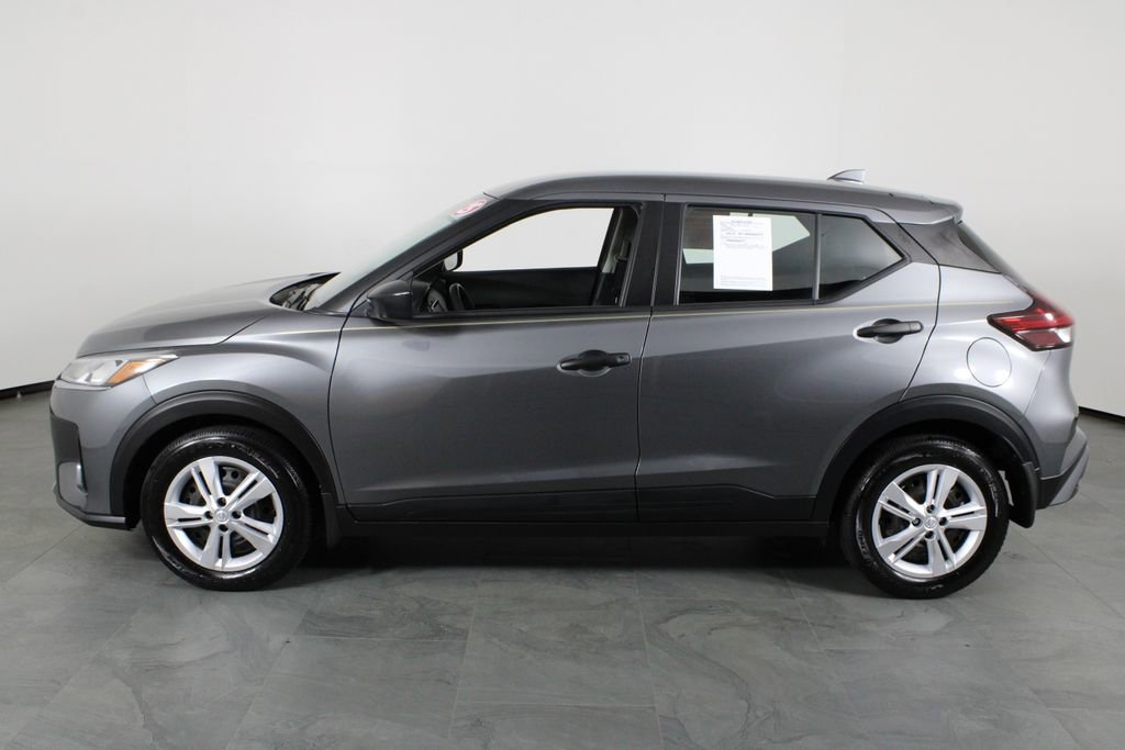 Used 2025 Nissan Kicks Play S image 12