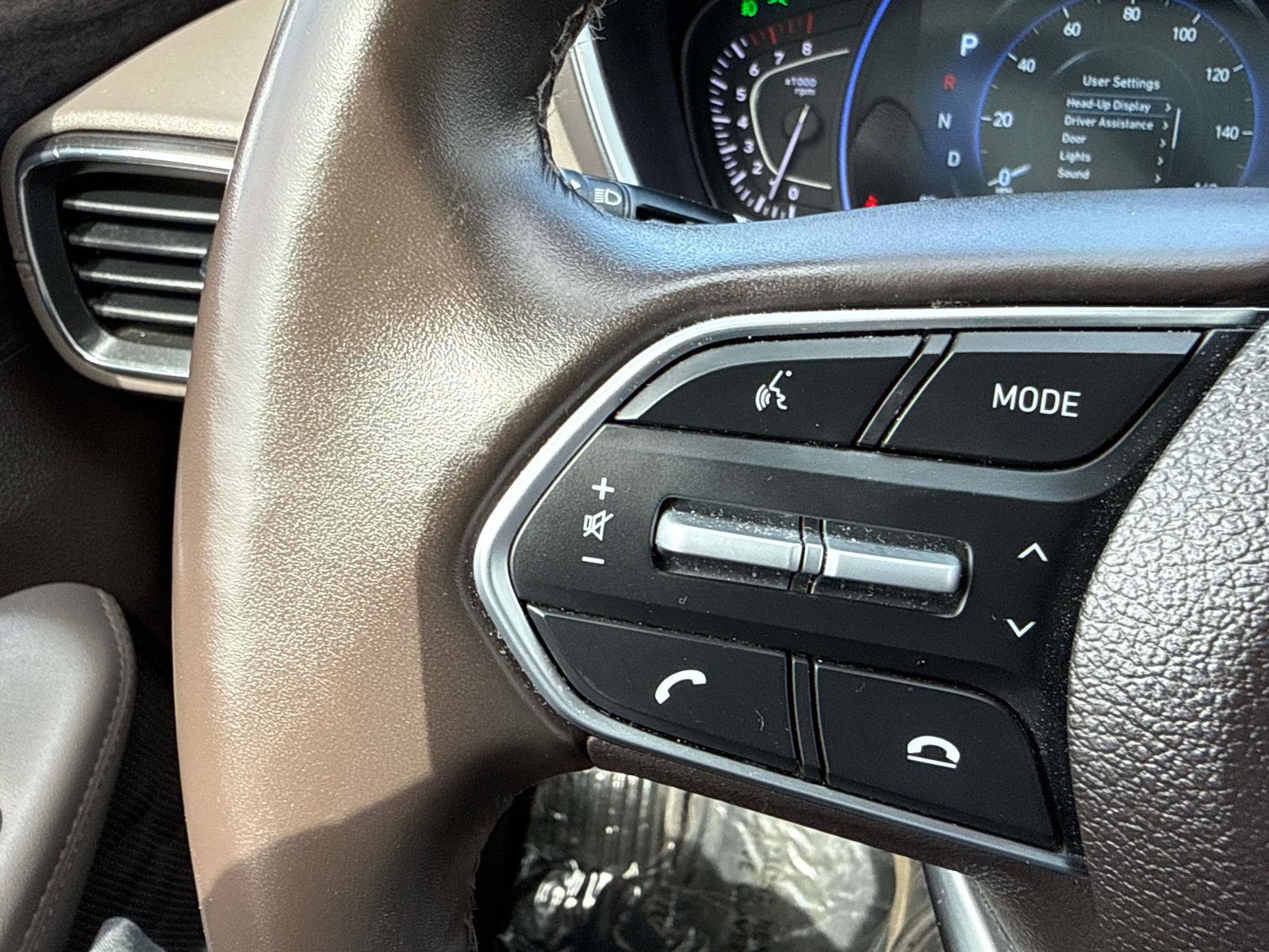 Used 2020 Hyundai Santa Fe Limited AWD/4WD image 24