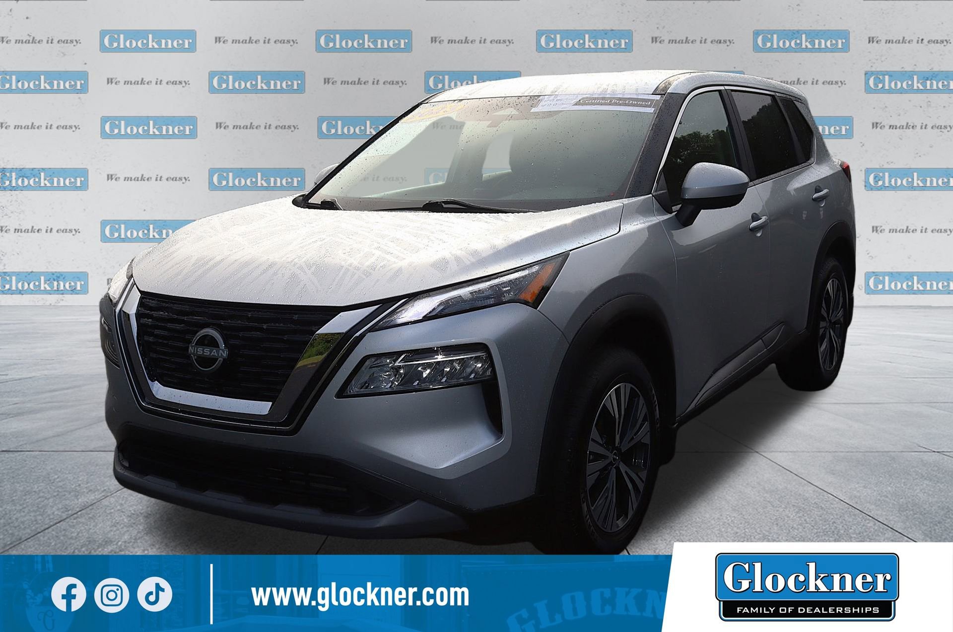 Used 2023 Nissan Rogue SV image 1