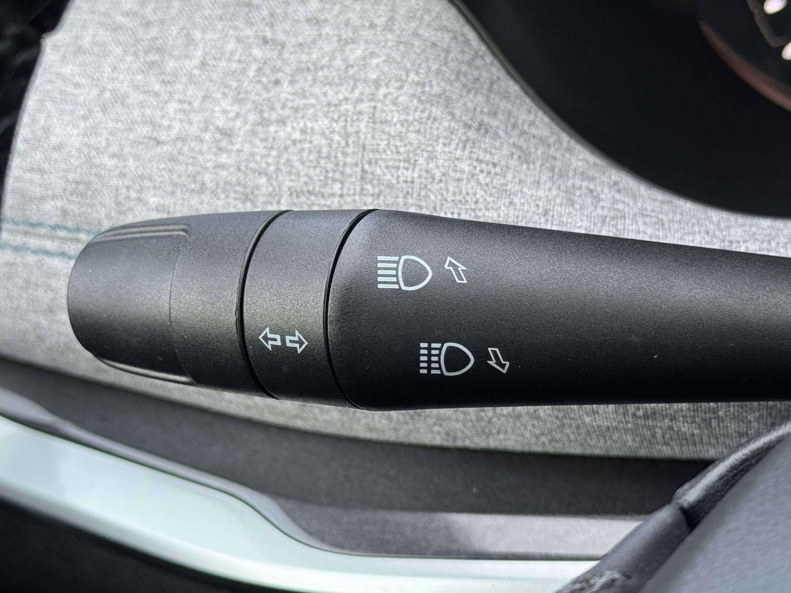 Used 2023 Jeep Compass Latitude w/ Convenience Group image 21