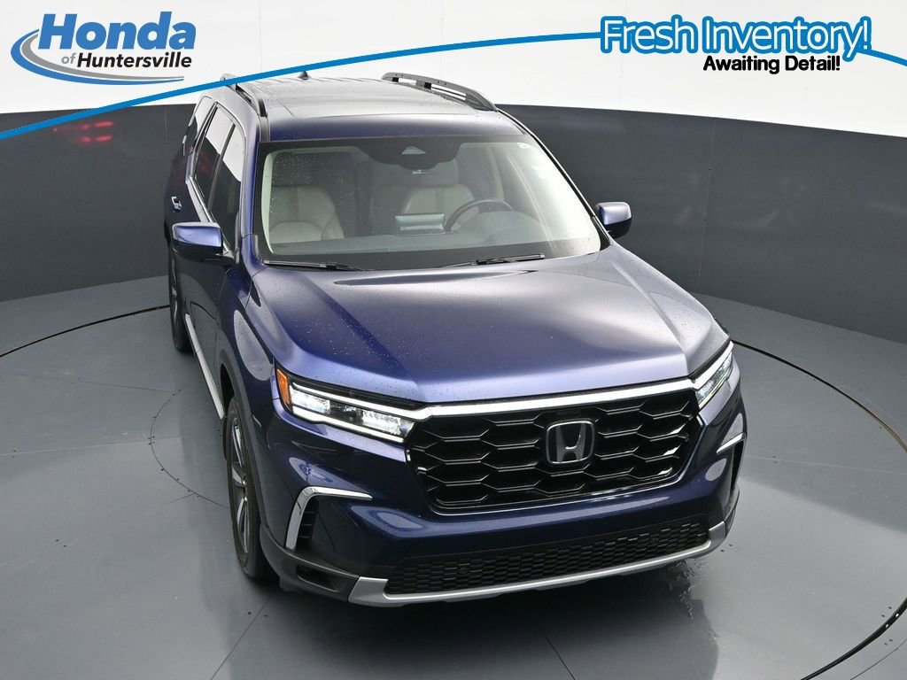 Used 2023 Honda Pilot Touring image 19