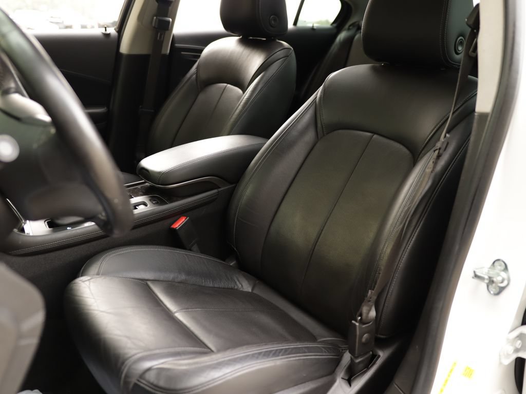 Used 2015 Buick LaCrosse Premium w/ Driver Confidence Package #1 FWD image 23