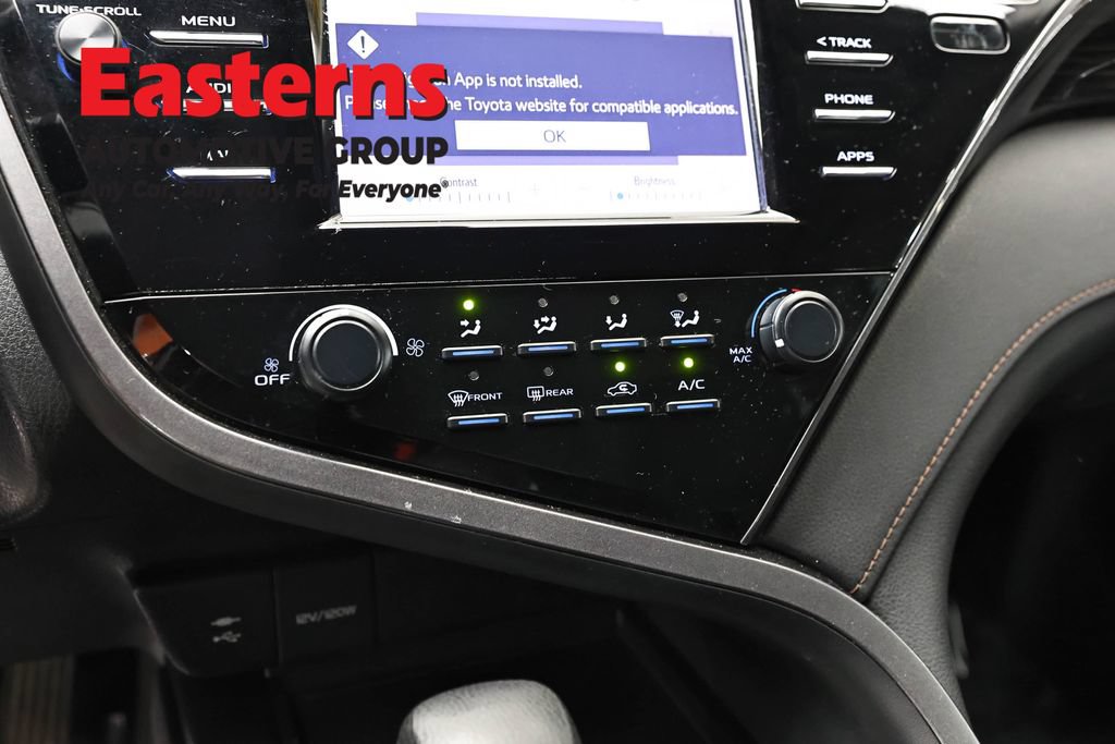 Used 2019 Toyota Camry LE FWD image 18