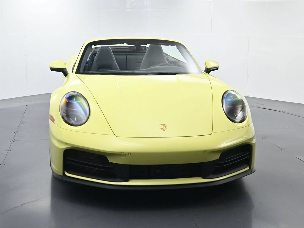 Certified 2025 Porsche 911 Carrera RWD image 18