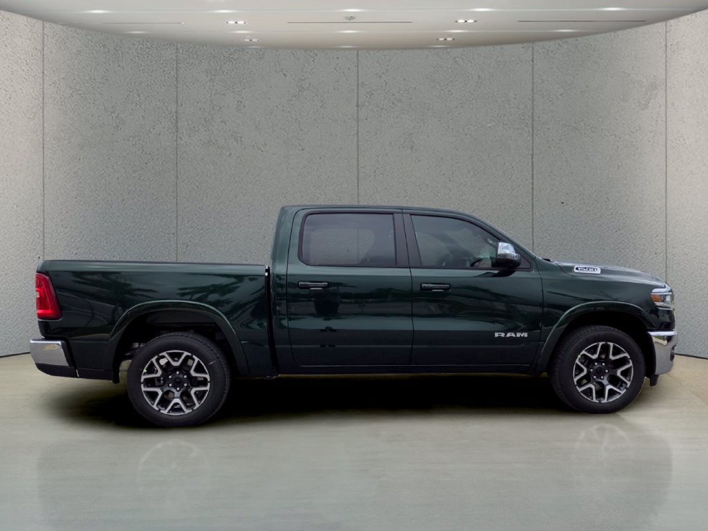 New 2027 RAM 1500 Laramie AWD/4WD image 4
