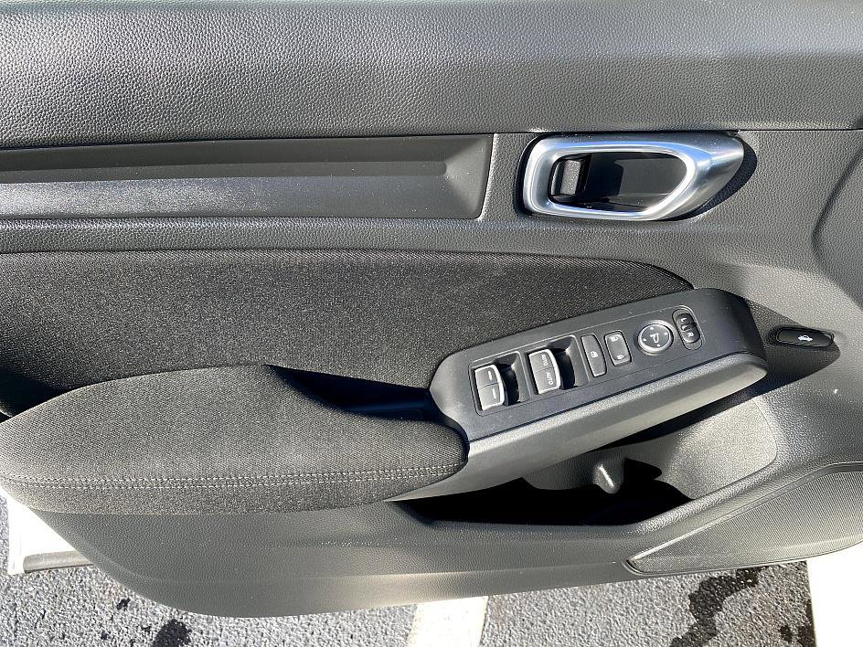 Used 2025 Honda Civic Sport image 9