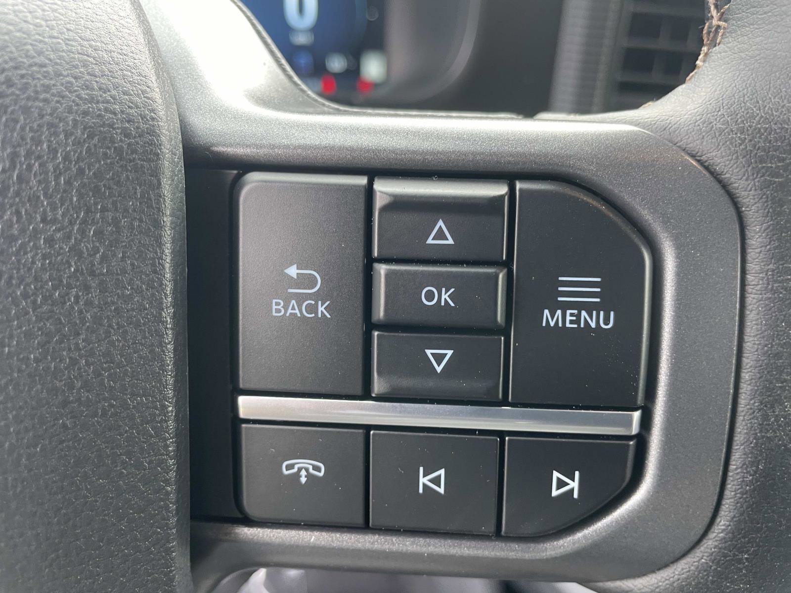 New 2025 Ford F150 Lariat w/ Equipment Group 502A High image 21