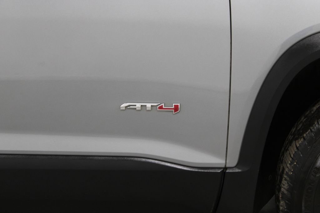 Used 2023 GMC Acadia AT4 w/ Preferred Package image 12