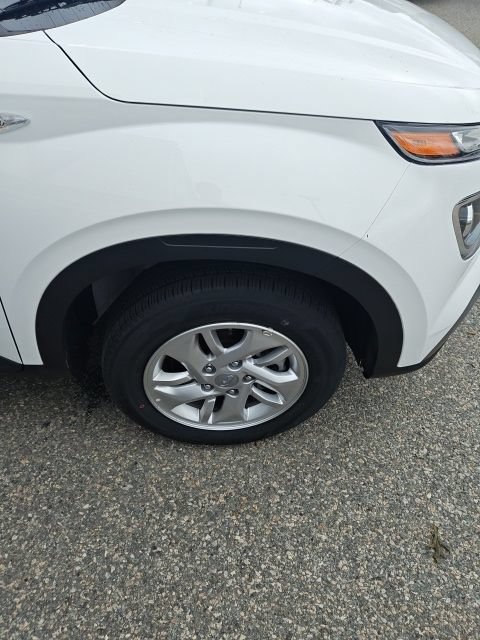 Certified 2026 Hyundai Venue SE FWD image 11