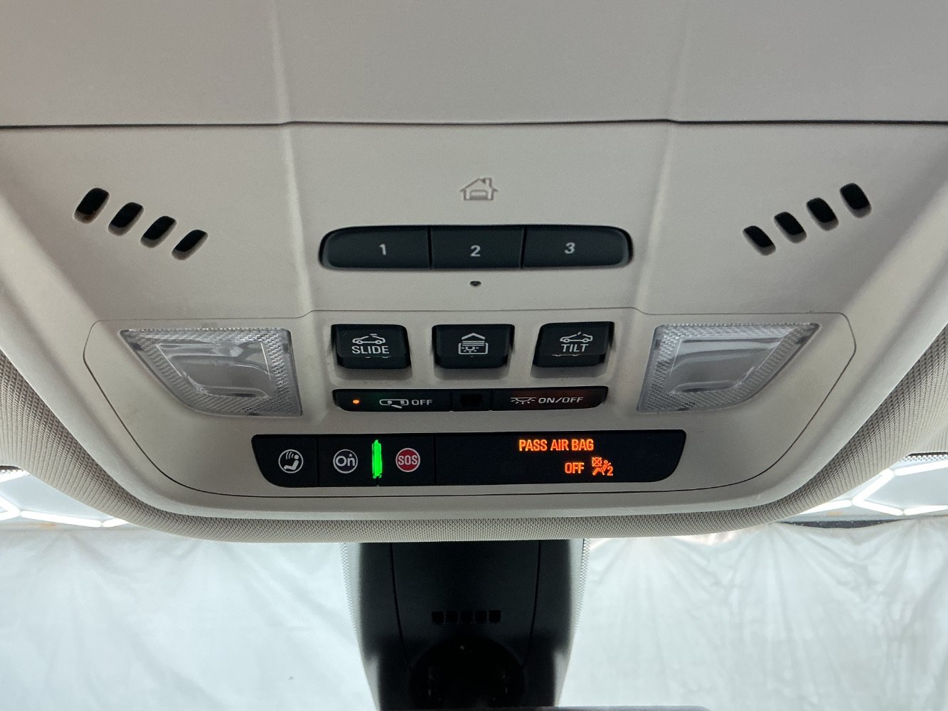 Used 2022 Buick Enclave Premium w/ Experience Buick Package FWD image 40