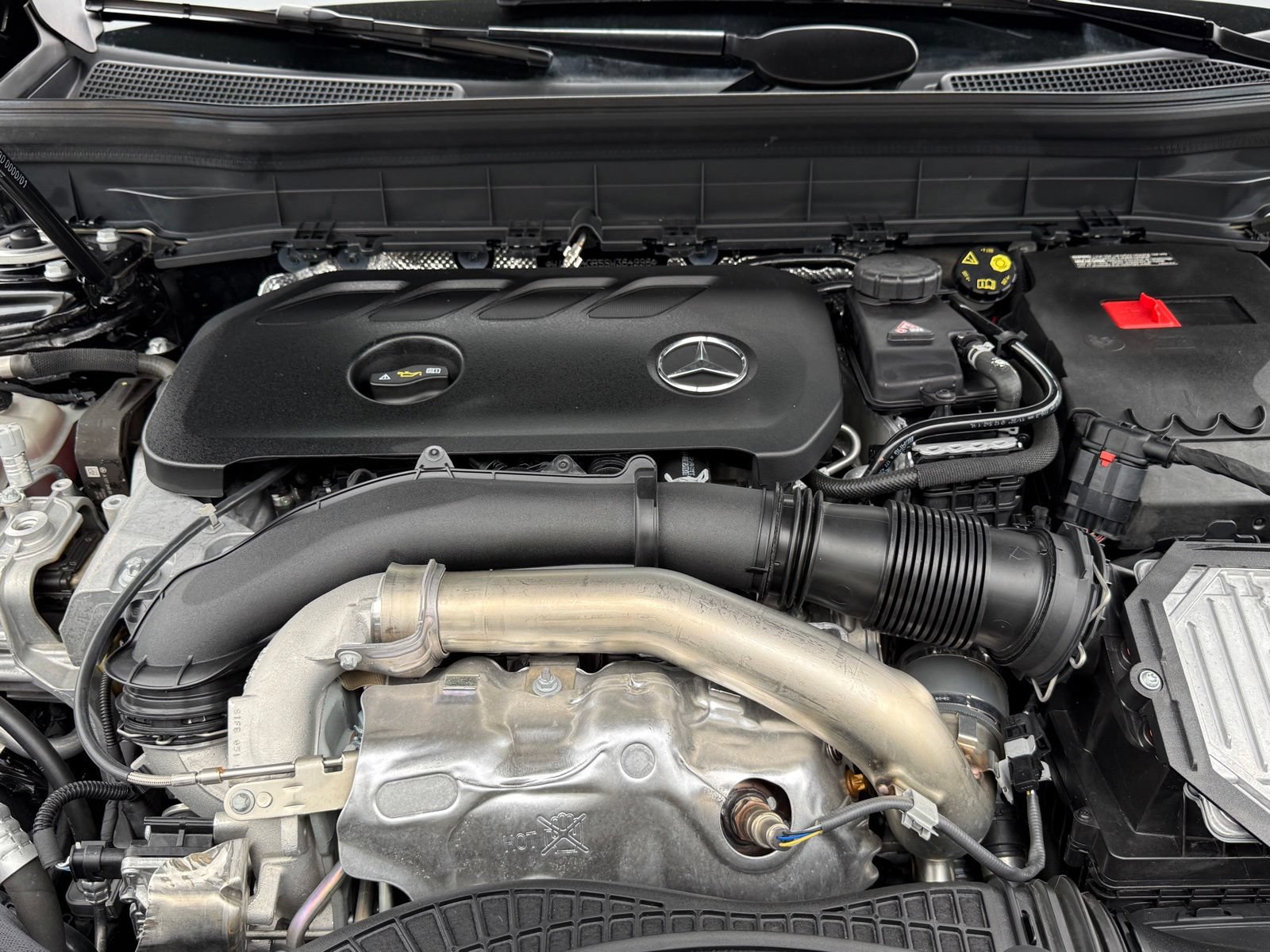 Used 2025 Mercedes-Benz GLB 250 image 46
