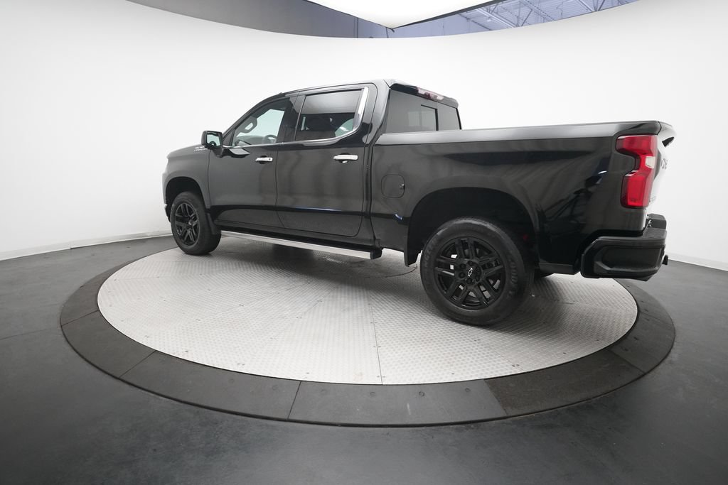 Used 2021 Chevrolet Silverado 1500 High Country w/ Technology Package AWD/4WD image 32