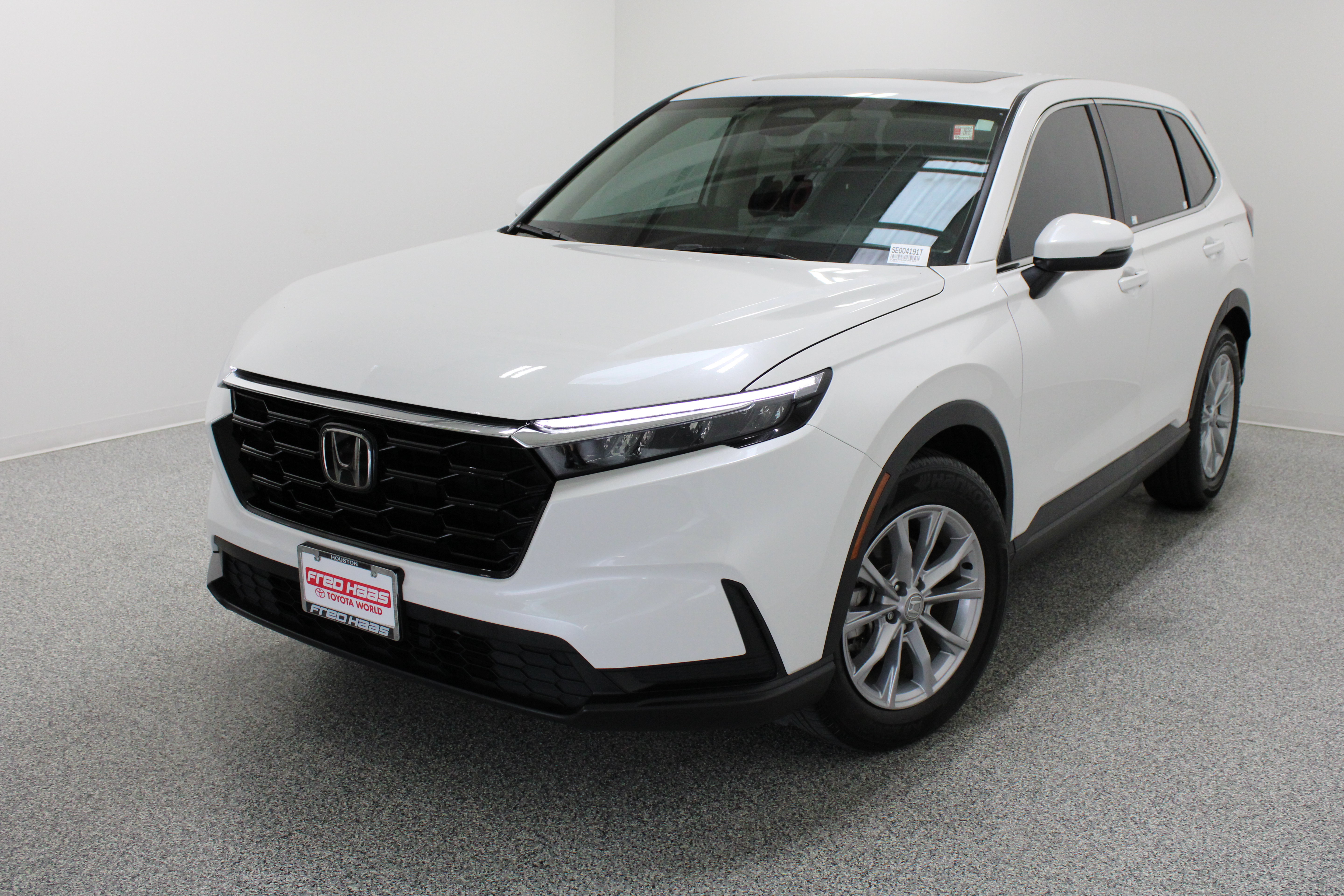 Used 2025 Honda CR-V EX image 2