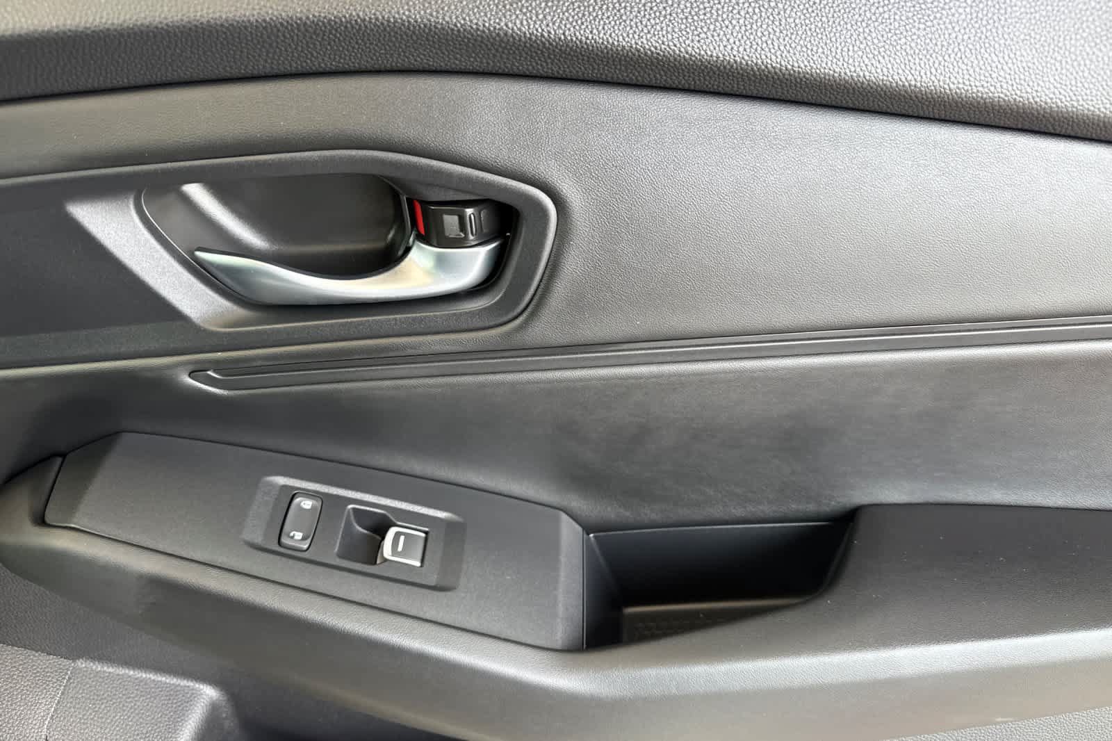 Used 2025 Honda Accord SE image 18