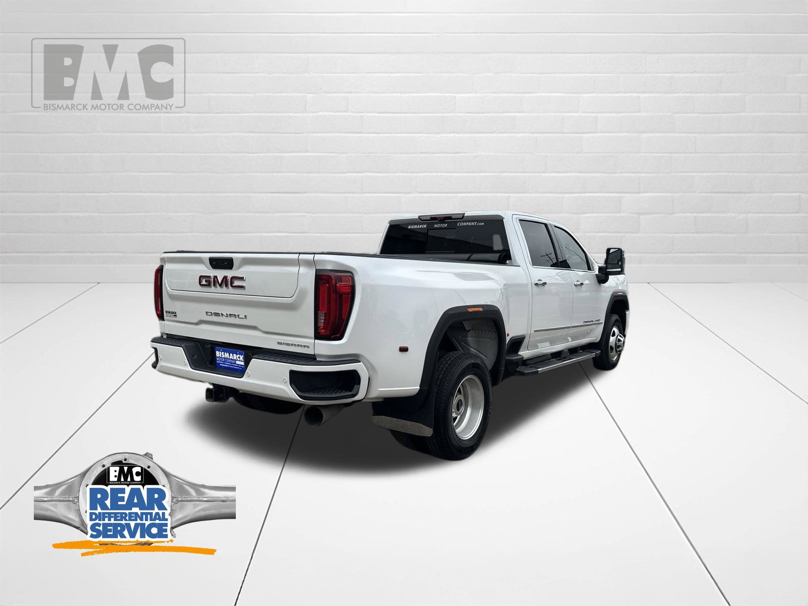 Used 2020 GMC Sierra 3500 Denali w/ Technology Package AWD/4WD image 3