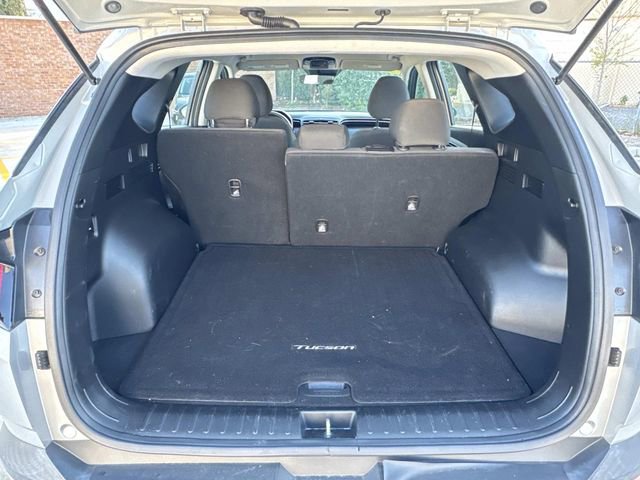 Used 2023 Hyundai Tucson SE image 8