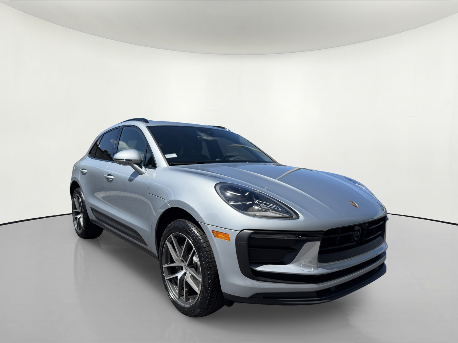 New 2026 Porsche Macan AWD/4WD image 7