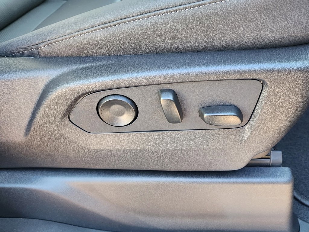 New 2026 GMC Sierra 1500 SLT w/ SLT Premium Plus Package image 40