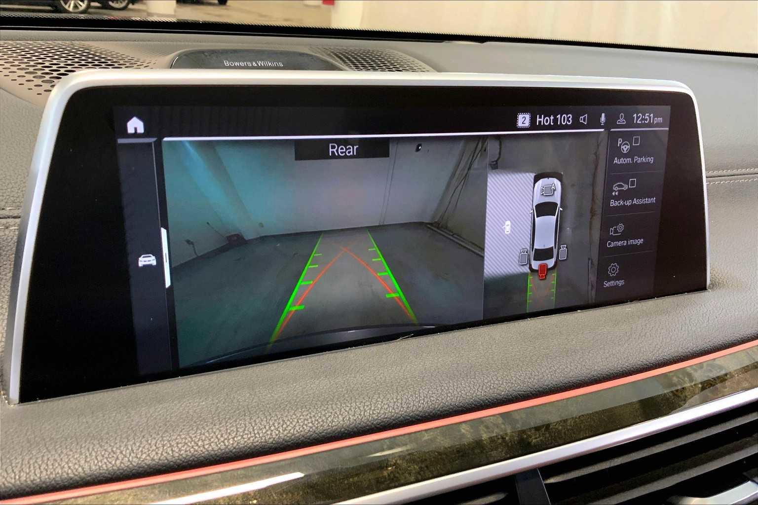 Used 2021 BMW 750i xDrive w/ Autobahn Package AWD/4WD image 26
