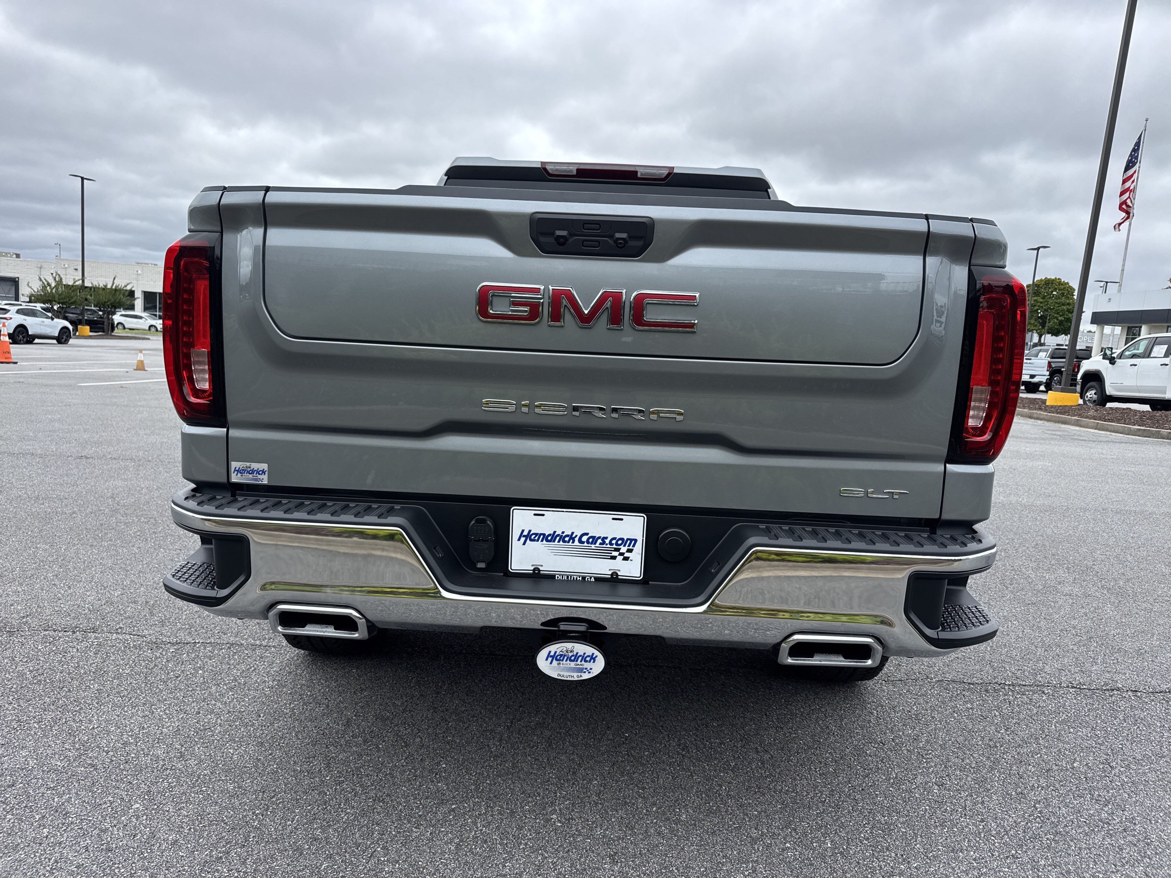 New 2026 GMC Sierra 1500 SLT AWD/4WD image 9