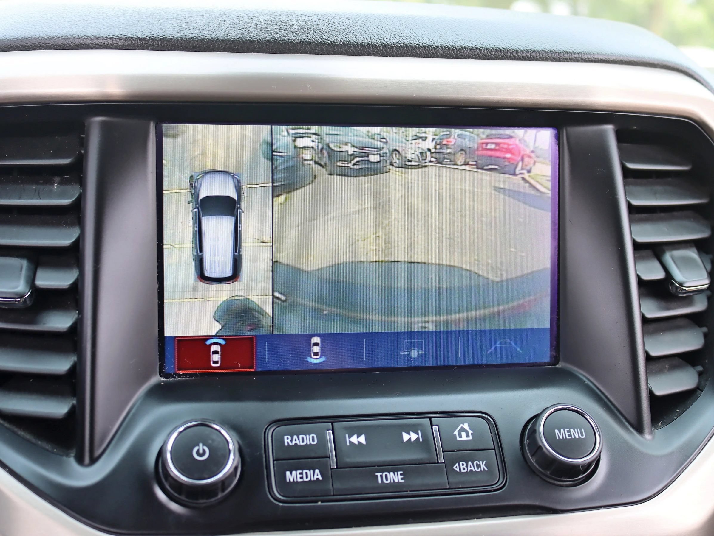 Used 2019 GMC Acadia Denali w/ Technology Package AWD/4WD image 23