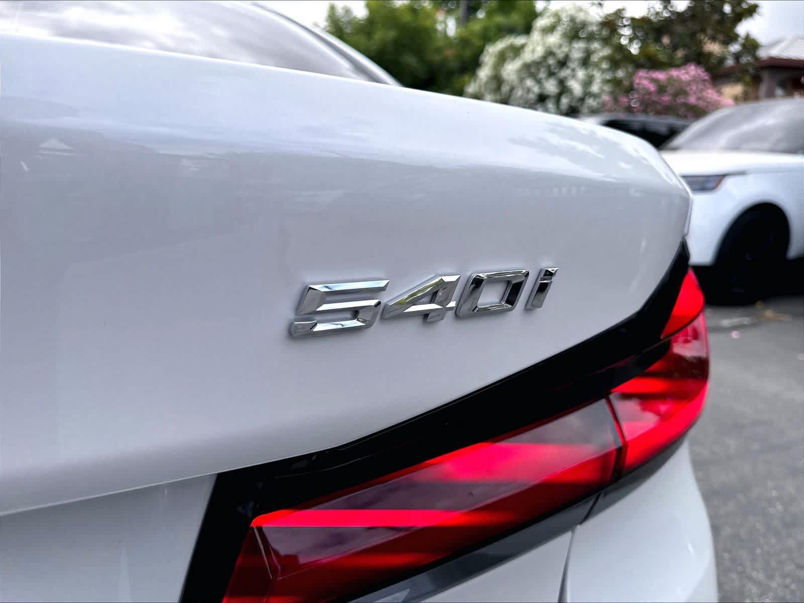 Used 2021 BMW 540i RWD image 8