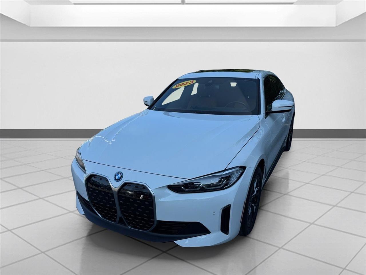 Used 2023 BMW i4 eDrive35 w/ Premium Package RWD image 10