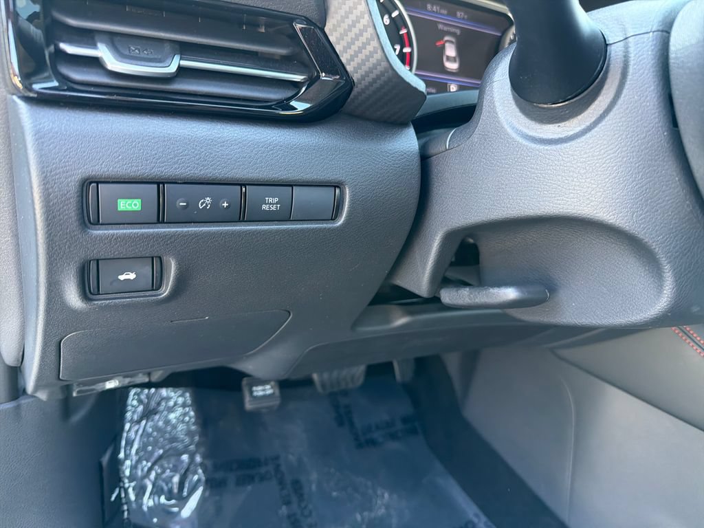 Certified 2024 Nissan Sentra SR w/ SR Premium Package FWD image 21