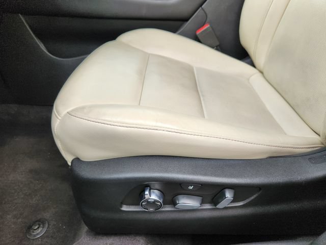 Certified 2023 Cadillac XT4 Sport AWD/4WD image 10