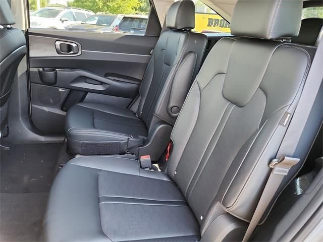 New 2026 Kia Sorento X-Line EX image 16