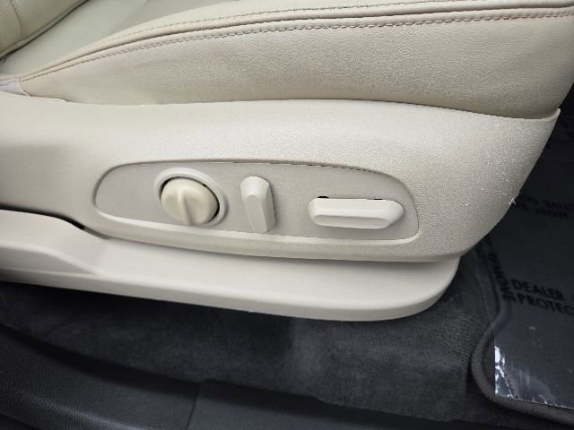Used 2020 Buick Enclave Essence FWD image 48