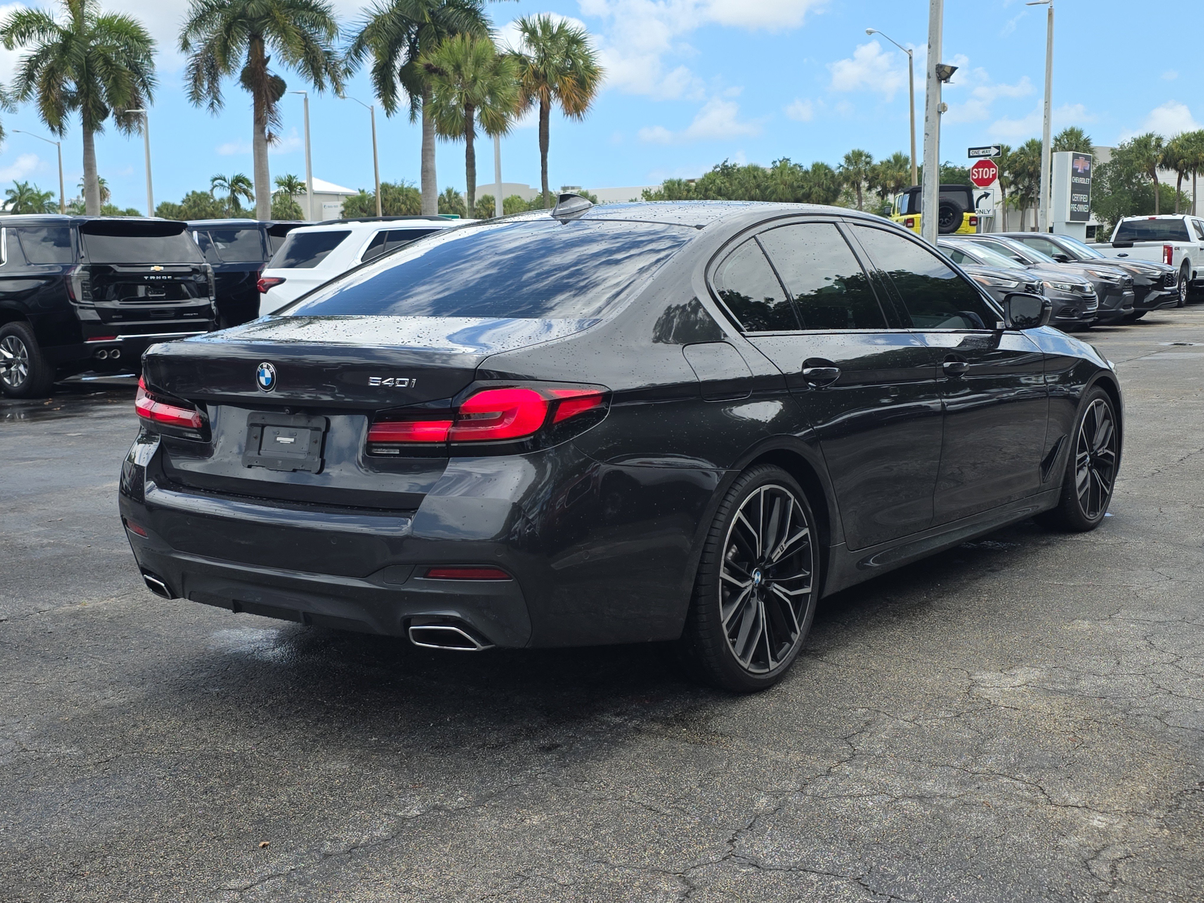 Used 2023 BMW 540i w/ M Sport Package RWD image 7